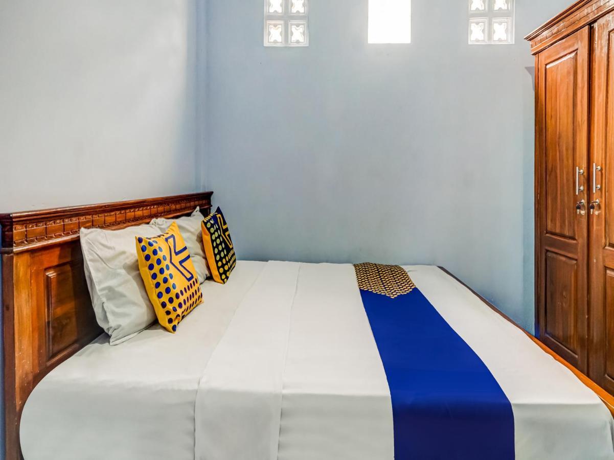 מאלאנג Spot On 90797 Sukun Syariah Homestay מראה חיצוני תמונה