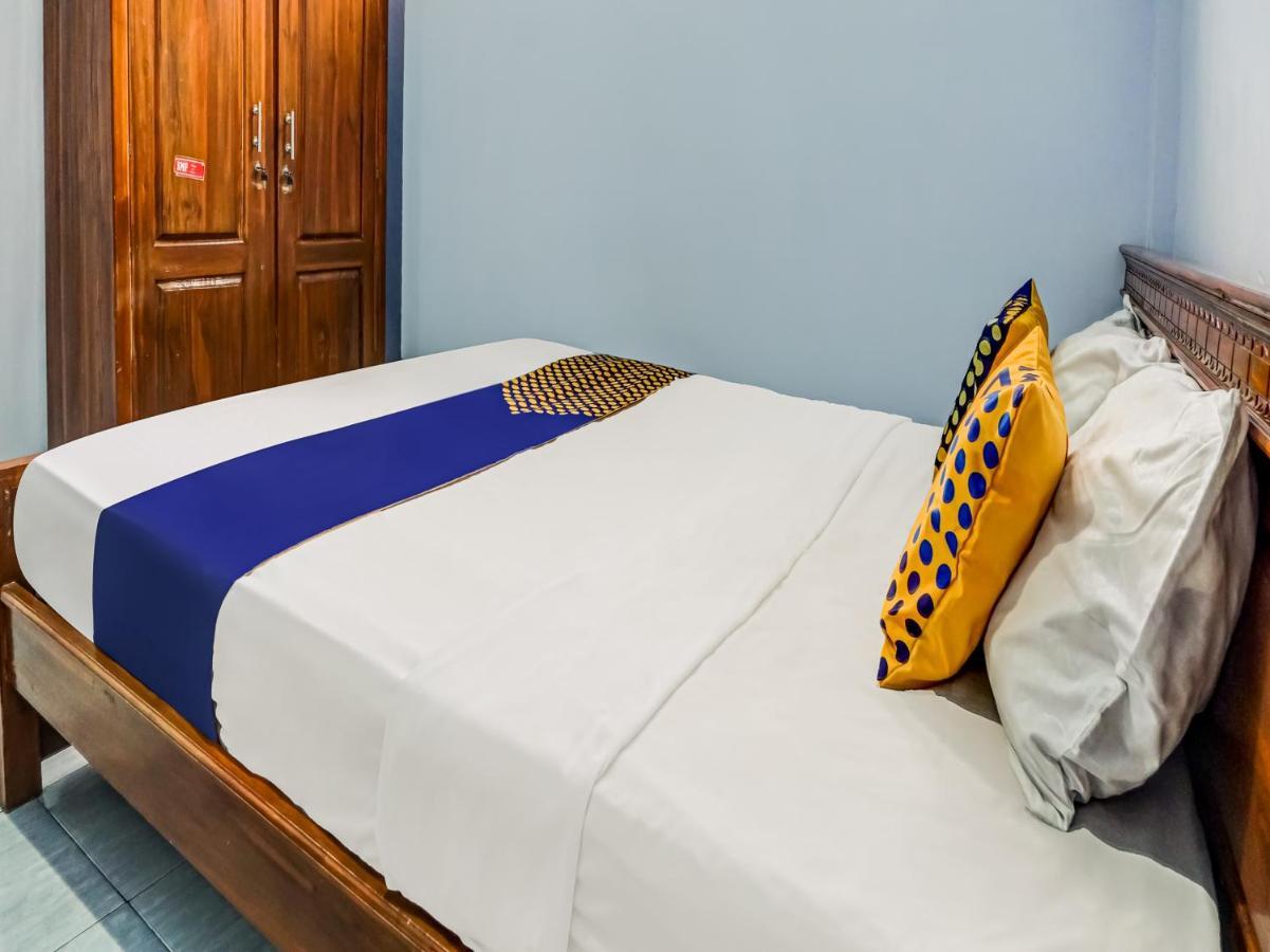 מאלאנג Spot On 90797 Sukun Syariah Homestay מראה חיצוני תמונה