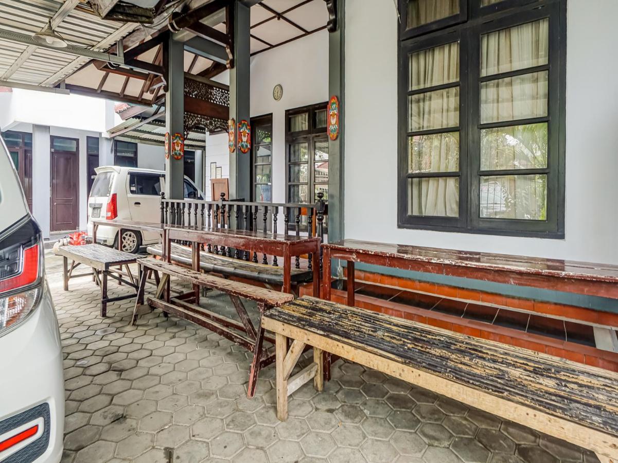 מאלאנג Spot On 90797 Sukun Syariah Homestay מראה חיצוני תמונה